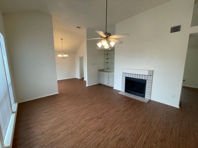 819 Over Ridge Drive, Grand Prairie, TX 75052