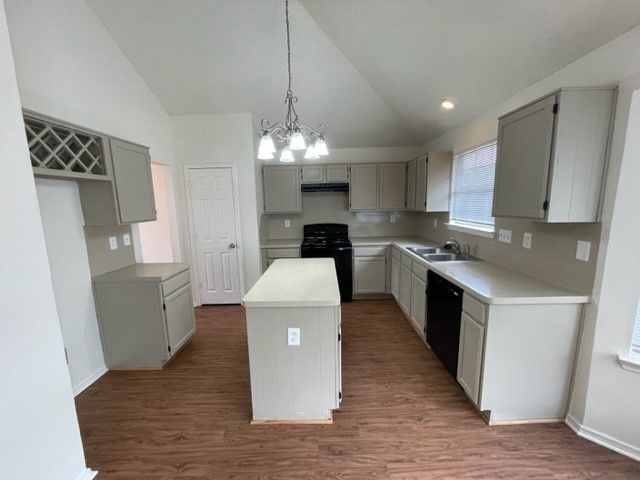 819 Over Ridge Drive, Grand Prairie, TX 75052