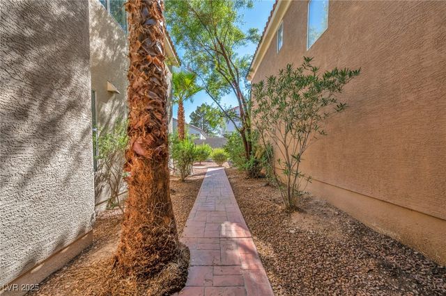 9441 Amber Valley Lane, Las Vegas, NV 89134