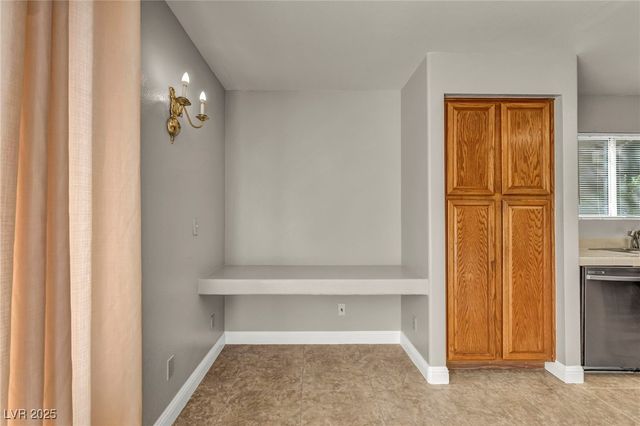 9441 Amber Valley Lane, Las Vegas, NV 89134