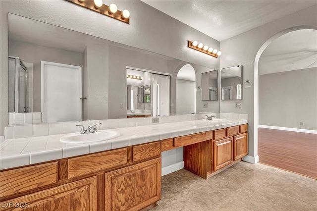 9441 Amber Valley Lane, Las Vegas, NV 89134