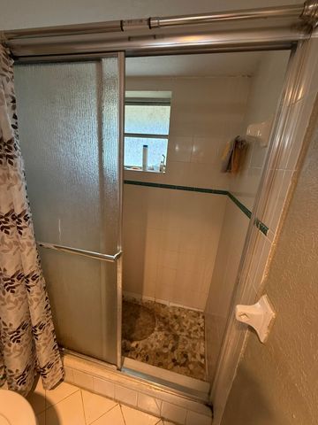 4136 Inverrary Drive 15C, Lauderhill, FL 33319