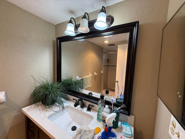 4136 Inverrary Drive 15C, Lauderhill, FL 33319