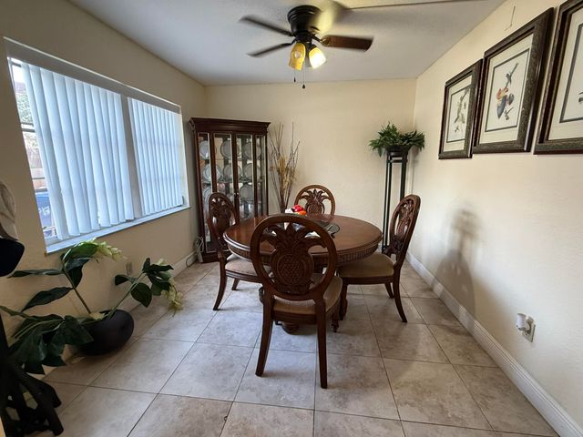 4136 Inverrary Drive 15C, Lauderhill, FL 33319