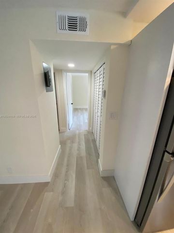 615 NE 26TH ST 7, Wilton Manors, FL 33305
