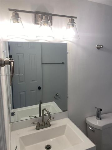 615 NE 26TH ST 7, Wilton Manors, FL 33305