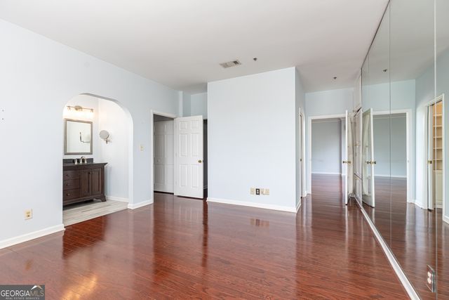 2499 Peachtree Road NE 504, Atlanta, GA 30305