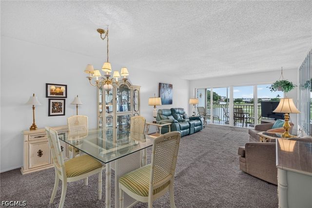 1660 Pine Valley DR 201, Fort Myers, FL 33907