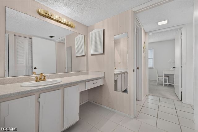 1660 Pine Valley DR 201, Fort Myers, FL 33907