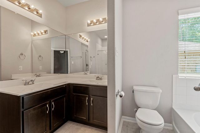 18682 Legend Oaks Drive, Magnolia, TX 77355
