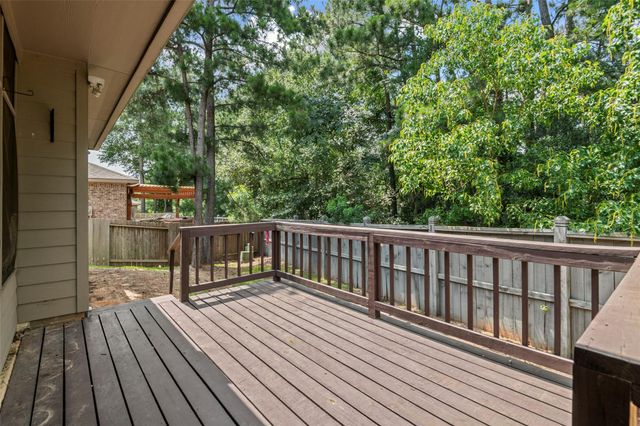18682 Legend Oaks Drive, Magnolia, TX 77355