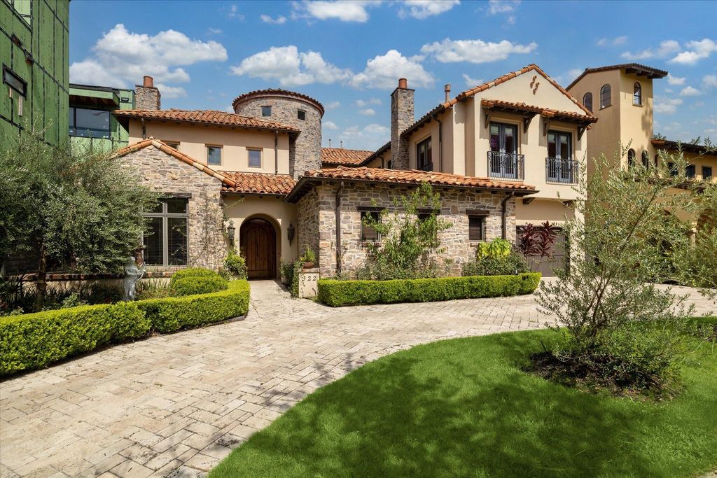 322 Crestwood Drive, Houston, TX 77007