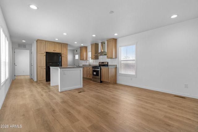 701 S DOBSON Road 34, Mesa, AZ 85202