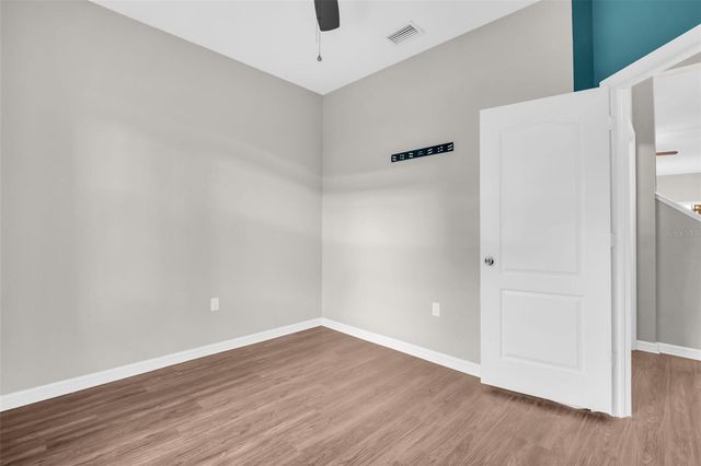 1943 GREENWOOD VALLEY DRIVE, Plant City, FL 33563