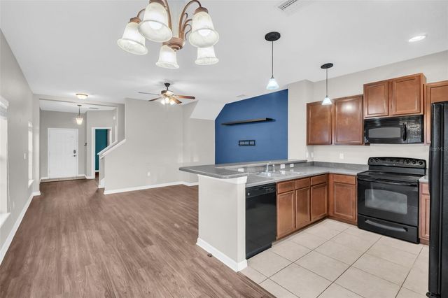 1943 GREENWOOD VALLEY DRIVE, Plant City, FL 33563