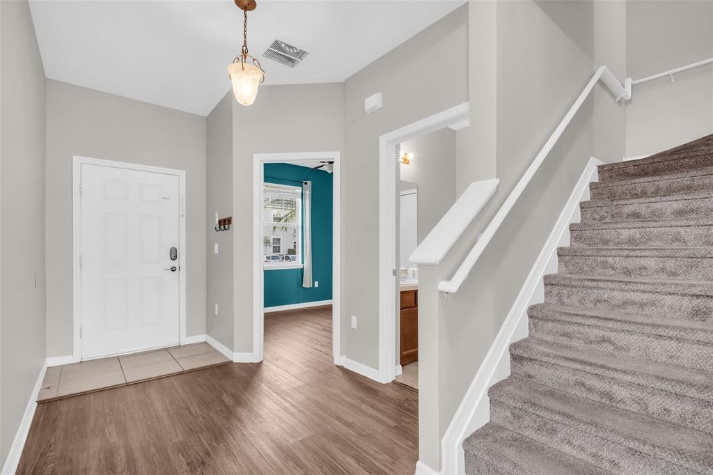 Image 15 of property listing at 1943 GREENWOOD VALLEY DRIVE, Plant City, FL 33563