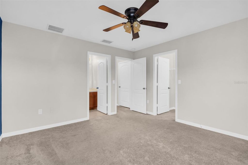 Image 25 of property listing at 1943 GREENWOOD VALLEY DRIVE, Plant City, FL 33563