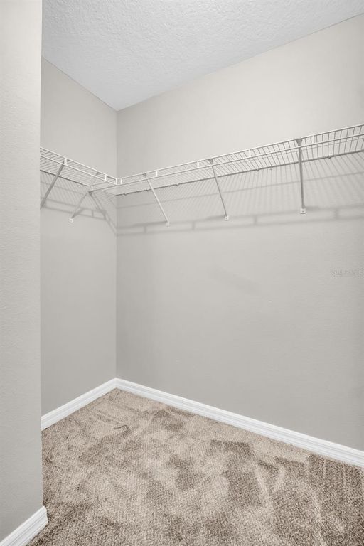 Image 34 of property listing at 1943 GREENWOOD VALLEY DRIVE, Plant City, FL 33563