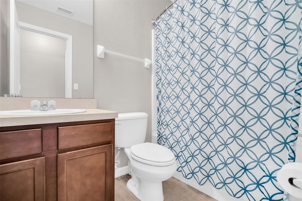 Image 37 of property listing at 1943 GREENWOOD VALLEY DRIVE, Plant City, FL 33563