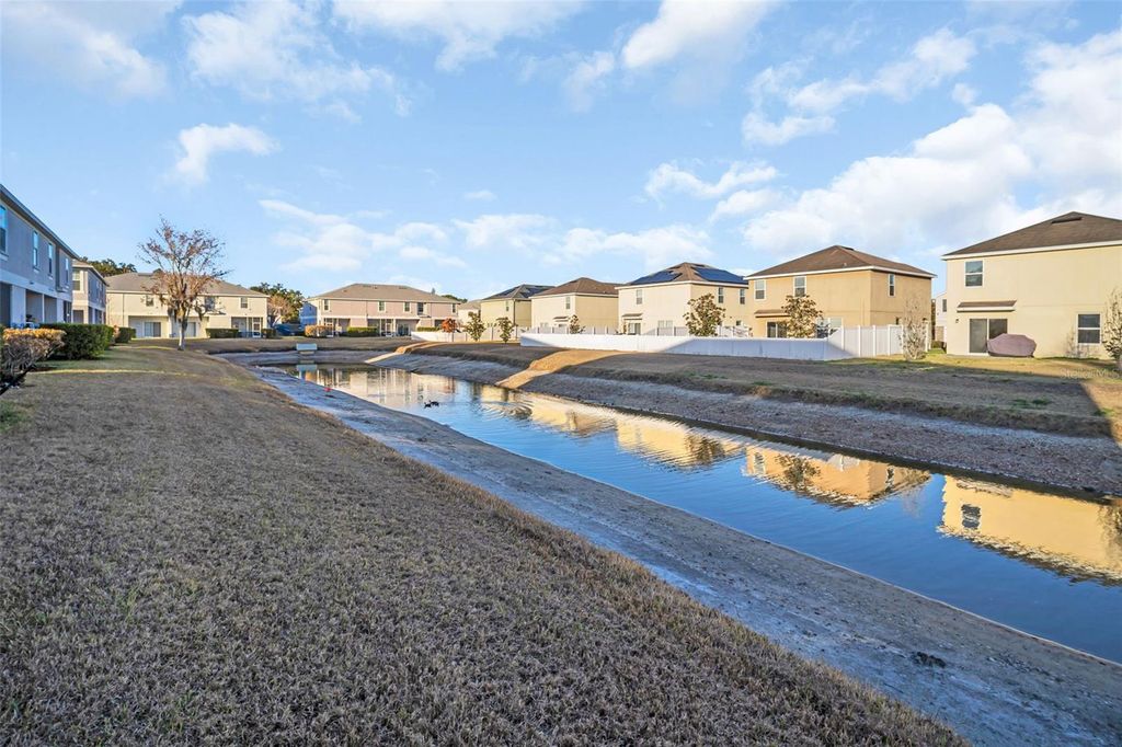 Image 41 of property listing at 1943 GREENWOOD VALLEY DRIVE, Plant City, FL 33563