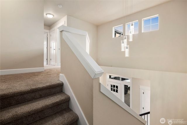 209 N McNeely Street, Buckley, WA 98321