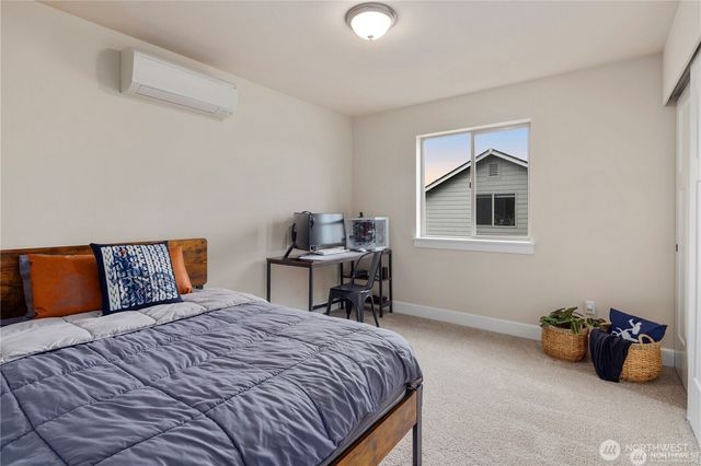 209 N McNeely Street, Buckley, WA 98321
