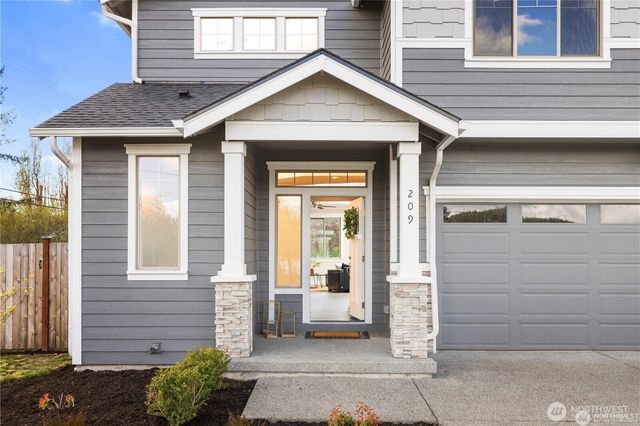 209 N McNeely Street, Buckley, WA 98321