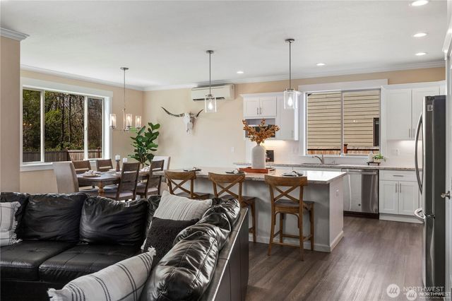 209 N McNeely Street, Buckley, WA 98321