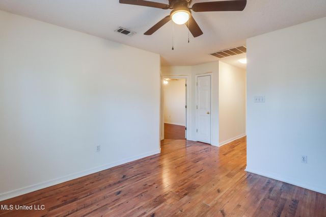 1985 Kornman Drive, Biloxi, MS 39532