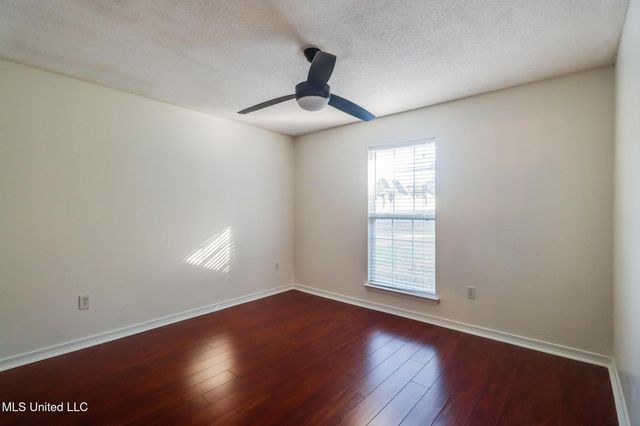 1985 Kornman Drive, Biloxi, MS 39532