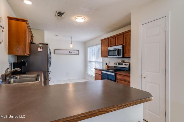 1985 Kornman Drive, Biloxi, MS 39532