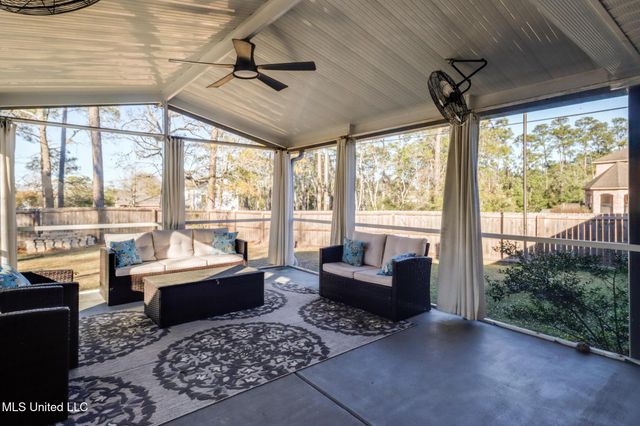 1985 Kornman Drive, Biloxi, MS 39532