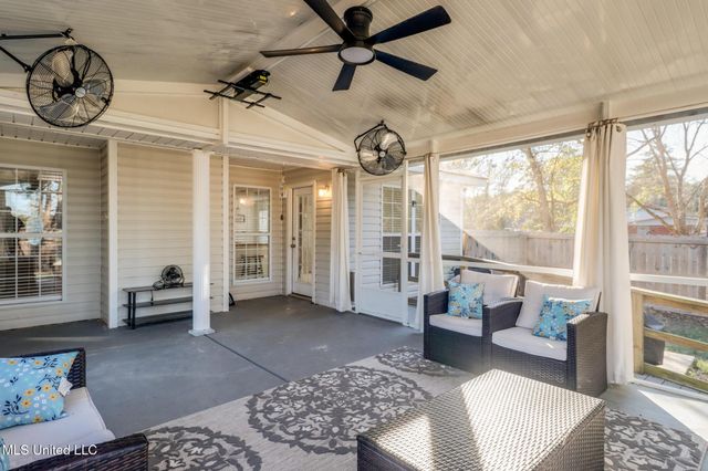 1985 Kornman Drive, Biloxi, MS 39532