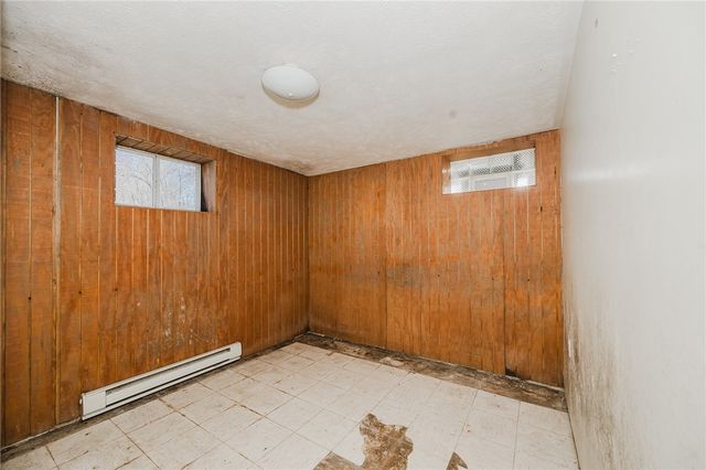 348 Hollow Rd, Washington Twp, PA 16218