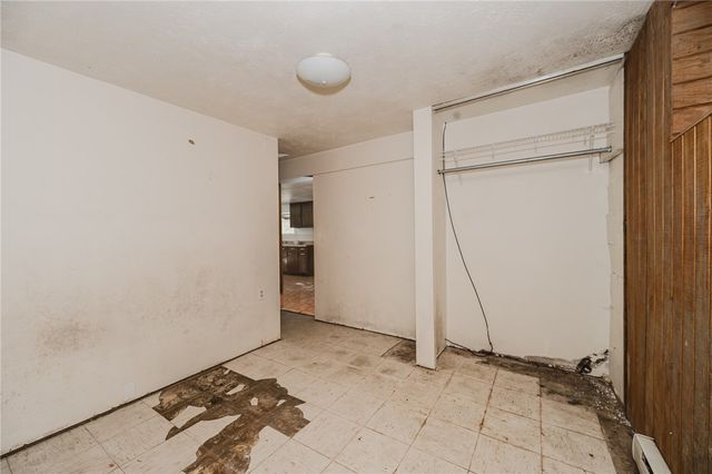 348 Hollow Rd, Washington Twp, PA 16218