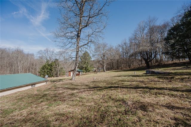 348 Hollow Rd, Washington Twp, PA 16218