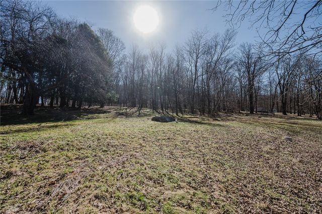 348 Hollow Rd, Washington Twp, PA 16218