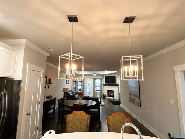 414 Raleigh Elm Drive, Huntsville, AL 35824