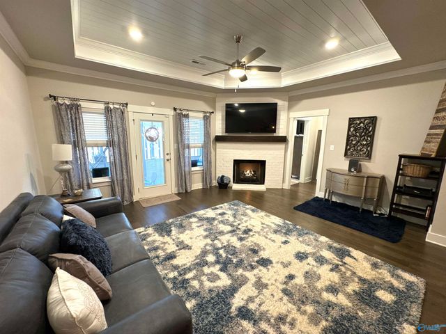 414 Raleigh Elm Drive, Huntsville, AL 35824