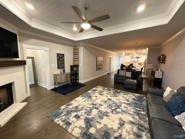 414 Raleigh Elm Drive, Huntsville, AL 35824