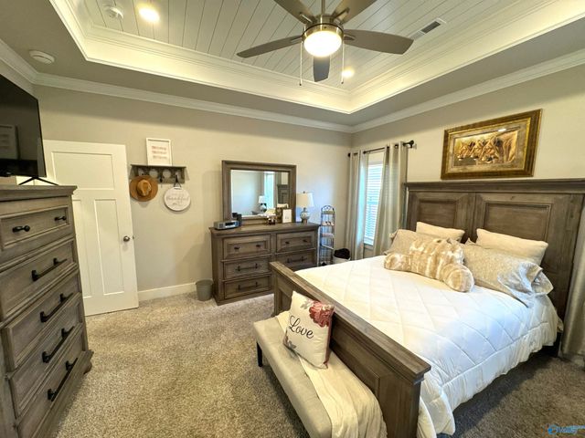 414 Raleigh Elm Drive, Huntsville, AL 35824