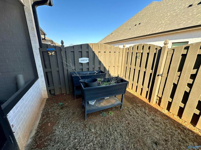 414 Raleigh Elm Drive, Huntsville, AL 35824