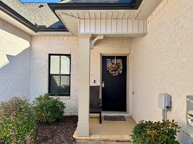 414 Raleigh Elm Drive, Huntsville, AL 35824