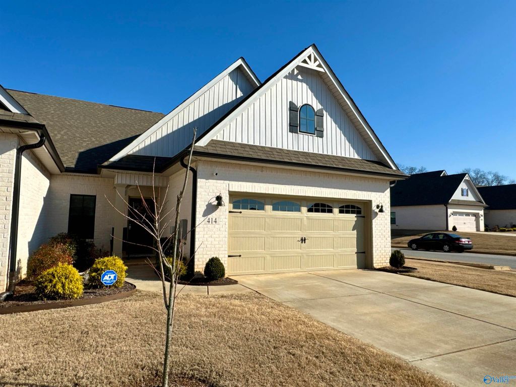 414 Raleigh Elm Drive, Huntsville, AL 35824