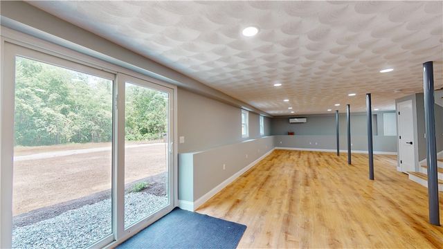 112 Cranberry Ridge Road, Glocester, RI 02857