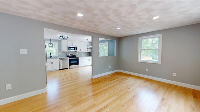 112 Cranberry Ridge Road, Glocester, RI 02857