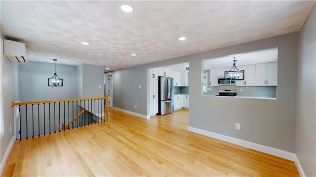 112 Cranberry Ridge Road, Glocester, RI 02857