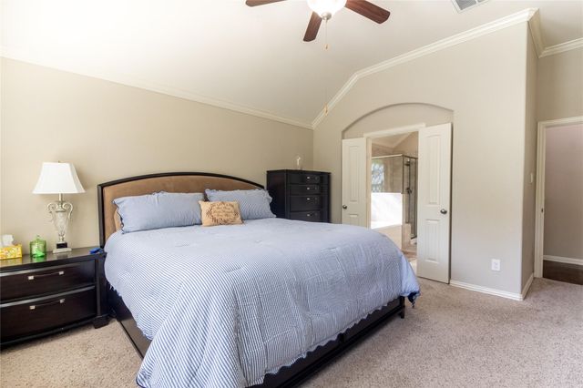 8992 S Comanche Circle, Willis, TX 77378