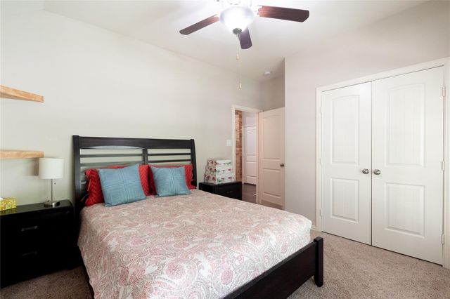 8992 S Comanche Circle, Willis, TX 77378