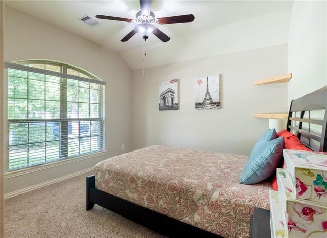 8992 S Comanche Circle, Willis, TX 77378